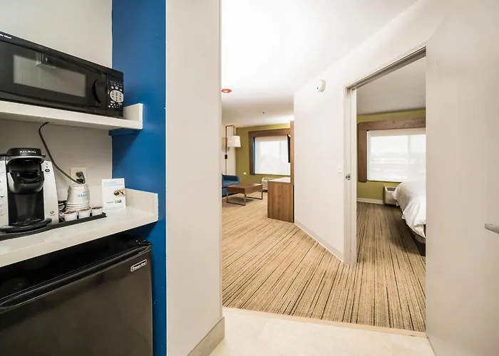 Hotel Express Chicago Northwest-vernon Hills By Ihg