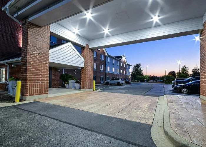 Express Chicago Northwest-vernon Hills By Ihg