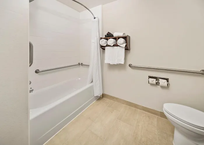 Express Chicago Northwest-vernon Hills By Ihg Hotel Vernon Hills