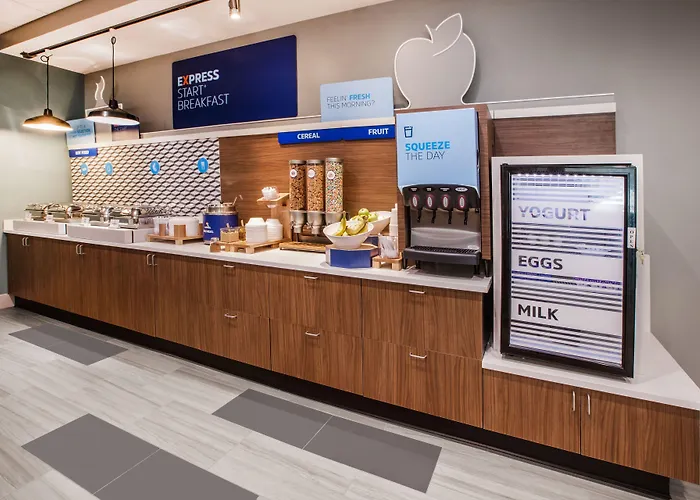 Hotel Express Chicago Northwest-vernon Hills By Ihg