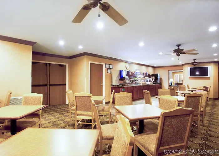Hotel Express Chicago Northwest-vernon Hills By Ihg