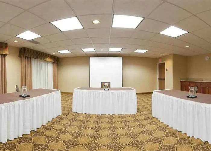 Express Chicago Northwest-vernon Hills By Ihg Hotel