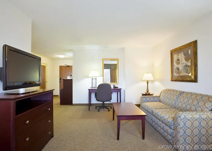 Hotel Express Chicago Northwest-vernon Hills By Ihg