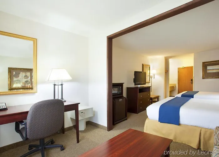 Hotel Express Chicago Northwest-vernon Hills By Ihg Vernon Hills