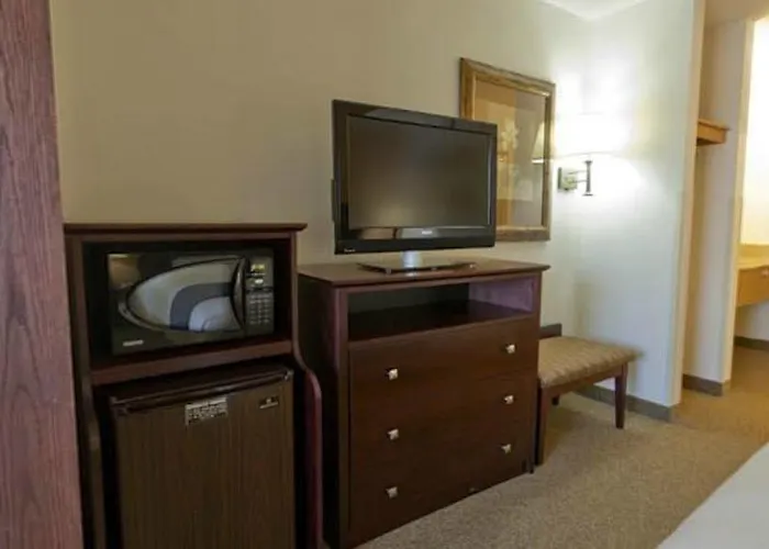 Hotel Express Chicago Northwest-vernon Hills By Ihg 2*
